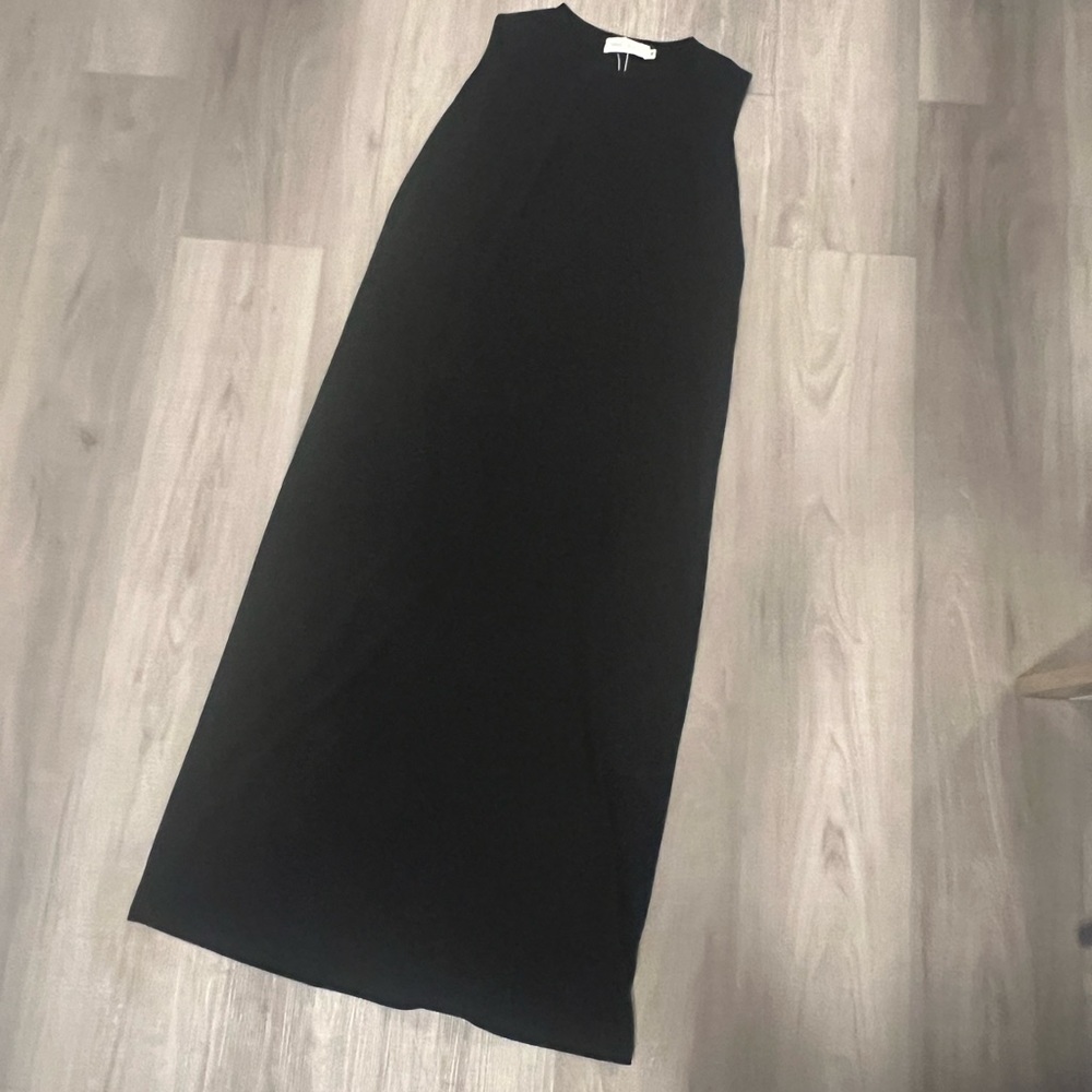 Black midi ribbed dress